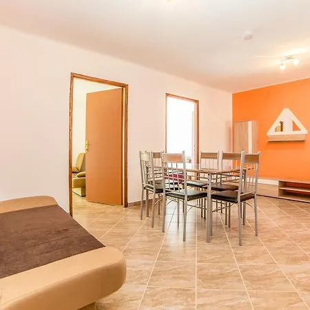 Apartment Apartments Raza *
