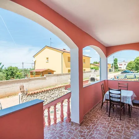 Apartment Apartments Raza *